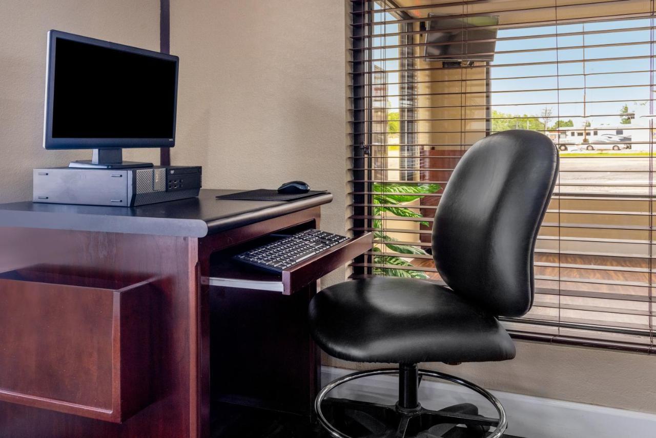 Days Inn By Wyndham St. Robert Waynesville/Ft. Leonard Wood מראה חיצוני תמונה