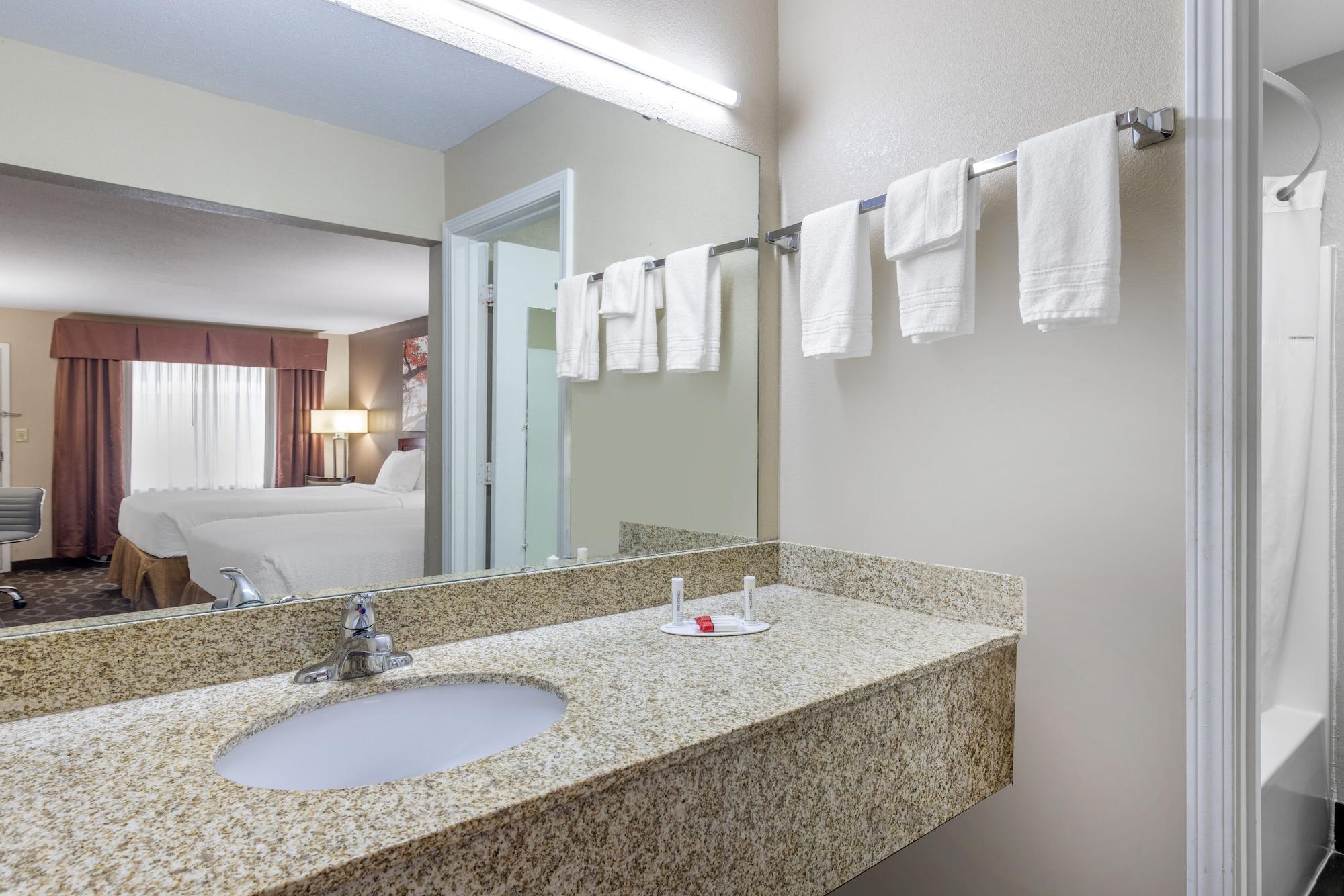 Days Inn By Wyndham St. Robert Waynesville/Ft. Leonard Wood מראה חיצוני תמונה